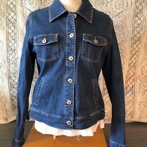 Denim jacket Sag Harbor jean company.